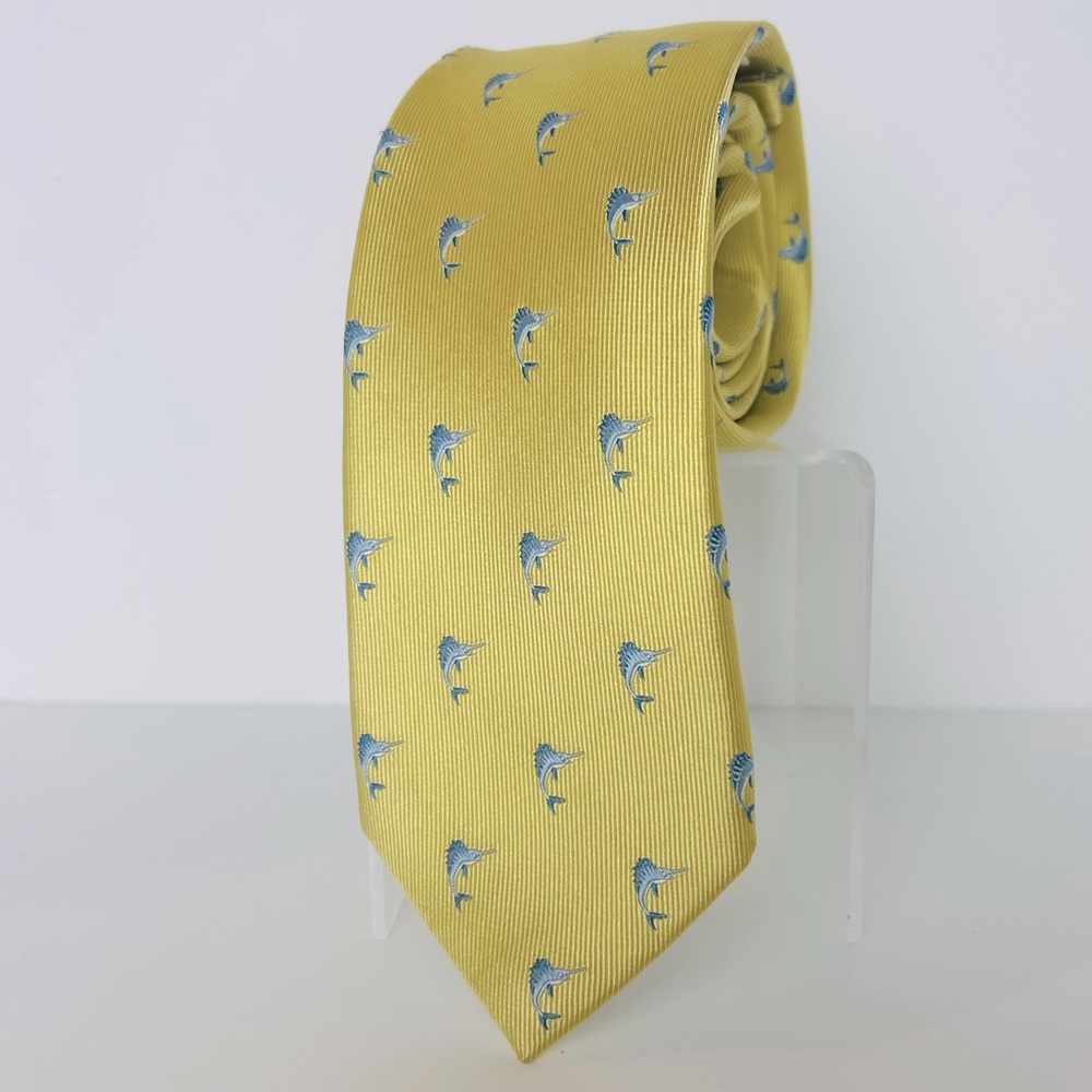 Club Room Necktie Men's Yellow Blue Marlin Print 100% Silk Classic 59"